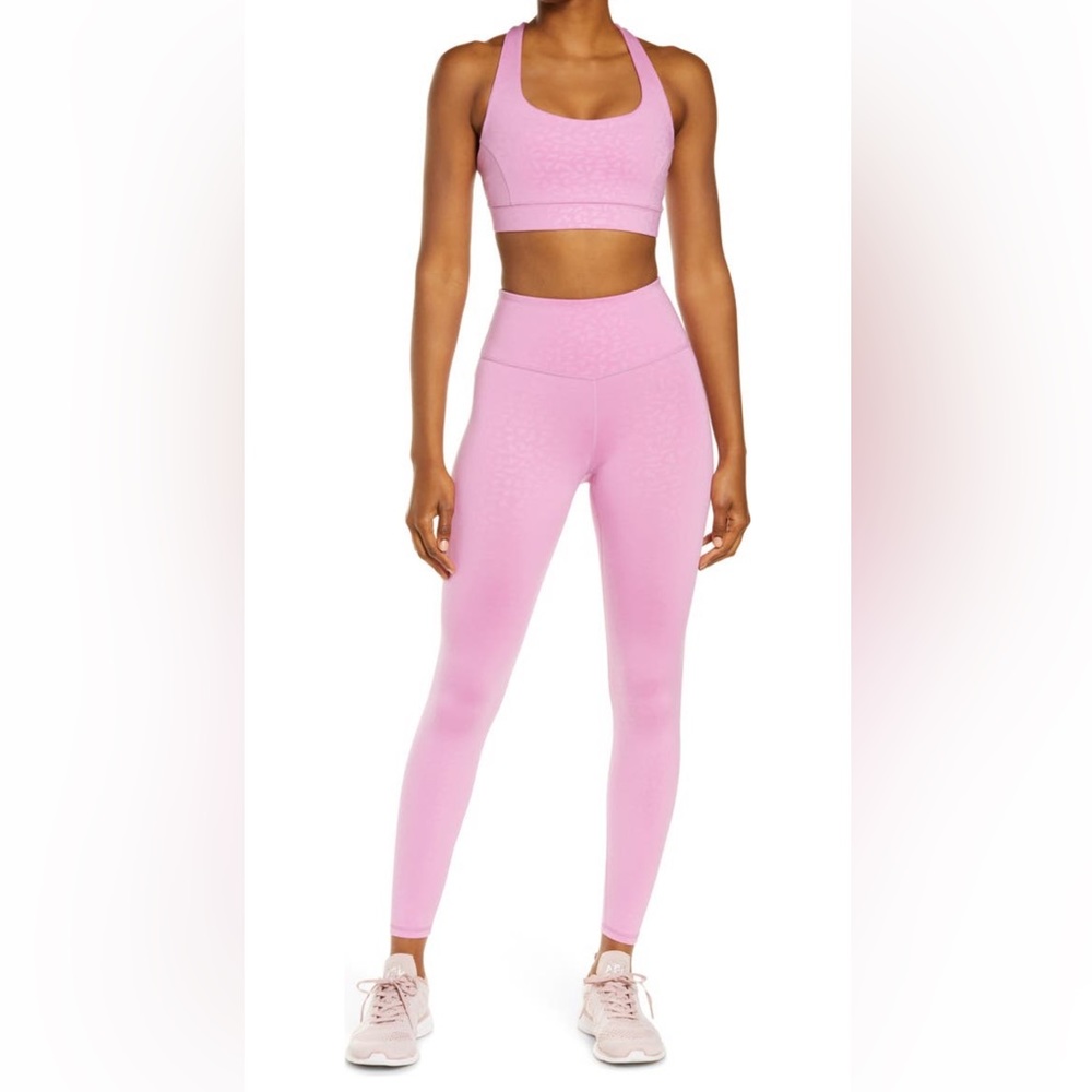 🔥IVL Collective Chichi High Waist Leggings
Size:10 Color: Cyclamen (Pink) - Picture 4 of 16